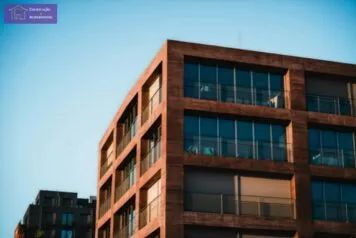 Vidros na arquitetura moderna: tendências de acabamento que transformam seu imóvel Vidros na arquitetura moderna: tendências de acabamento que transformam seu imóvel