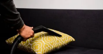 Como escolher tecidos e materiais que facilitam a manutenção residencial