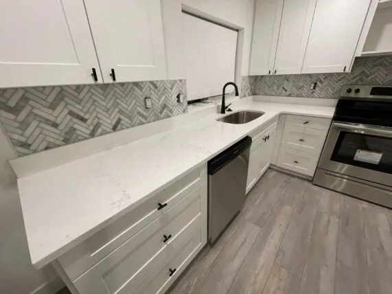 Modelos de balcão de cozinha e como usar na reforma